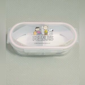 Clear Snoopy / Peanuts Character Lunch Box